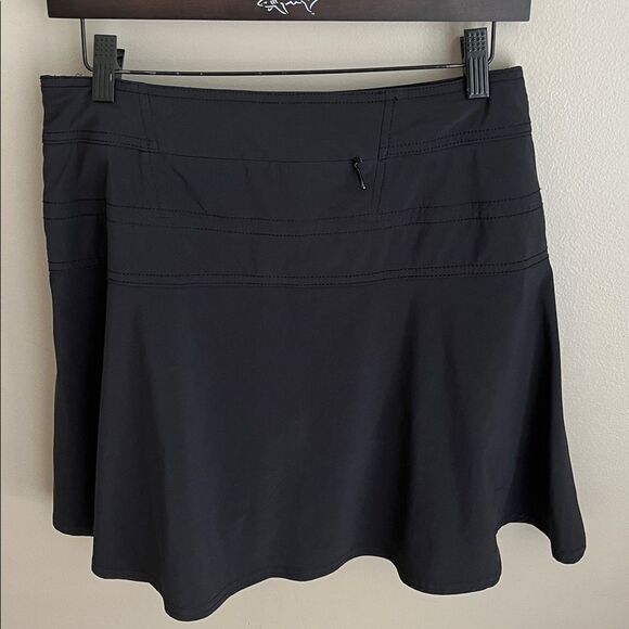 Athleta Everyday Athletic Black Tennis Skort Skirt Golf Pickleball, size 4 - Picture 4 of 10